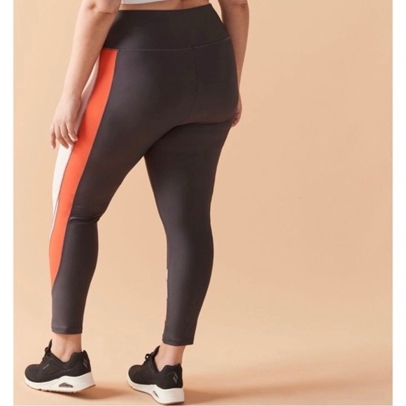 Pennington’s Activezone Grey Colourblock Cropped Leggings Size 3x - Picture 2 of 12